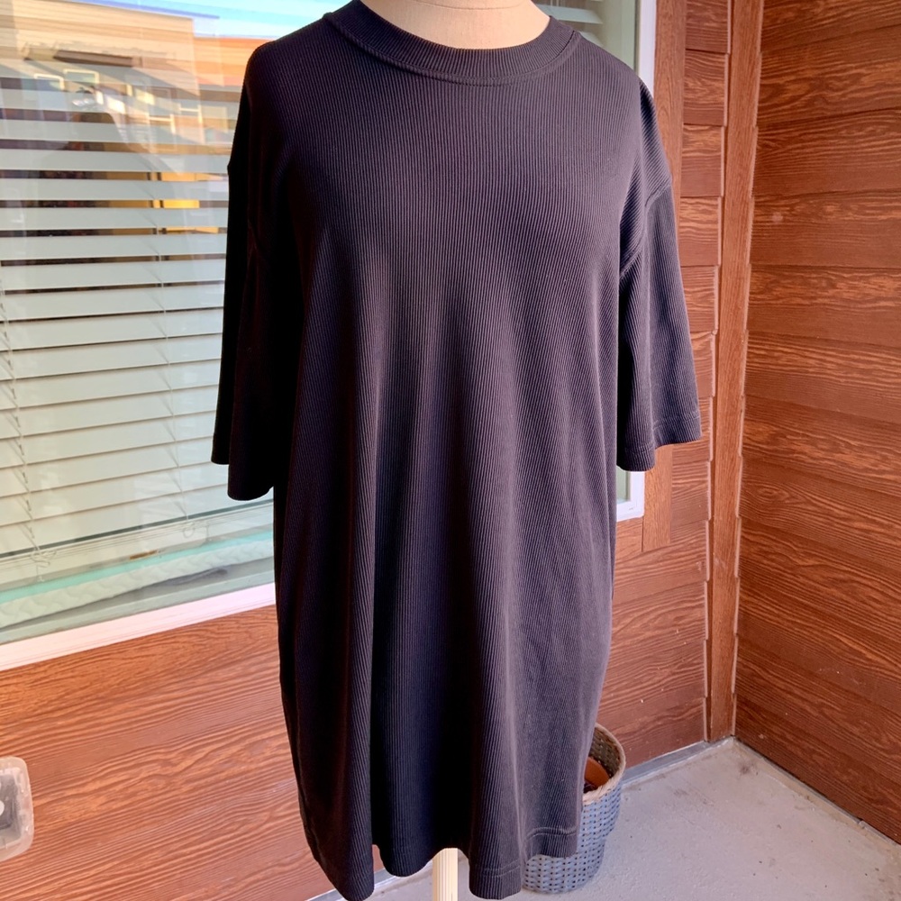 Black Neiman Marcus shirt